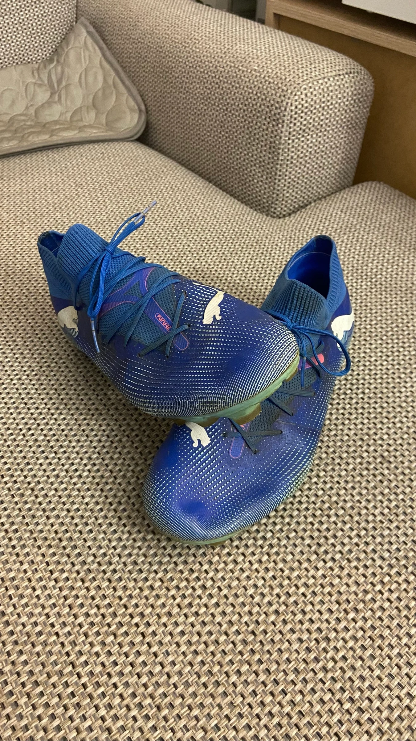 Chaussure de foot Puma Taille 44 État parfait 